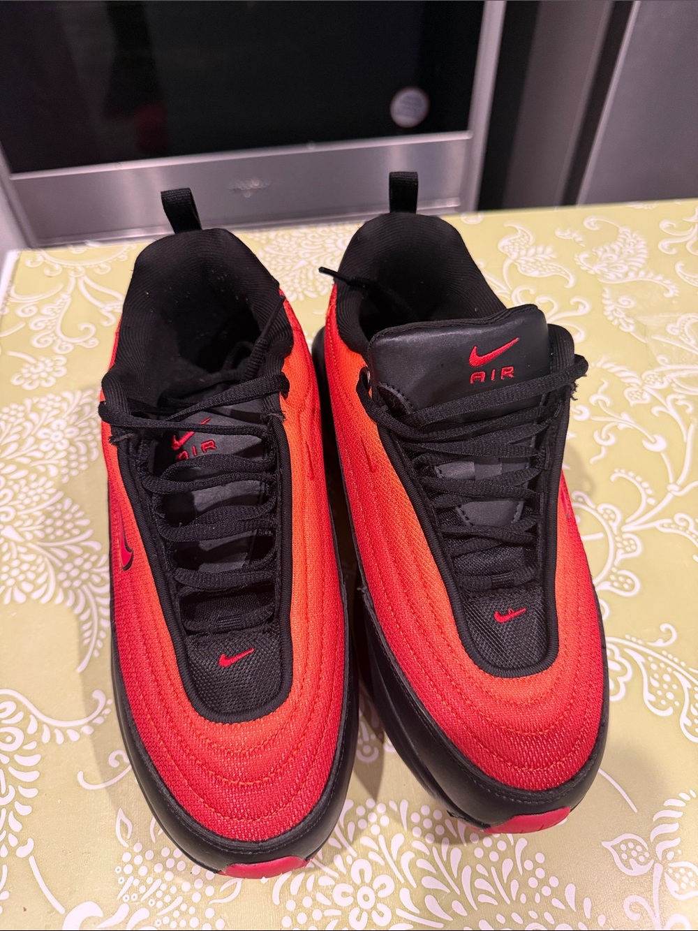 Nike Women's Gradient Red and Black Air Sneakers